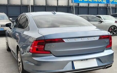 Volvo S90 II рестайлинг, 2020 год, 3 150 000 рублей, 5 фотография