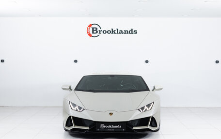 Lamborghini Huracán, 2020 год, 27 890 000 рублей, 2 фотография