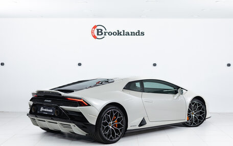 Lamborghini Huracán, 2020 год, 27 890 000 рублей, 4 фотография