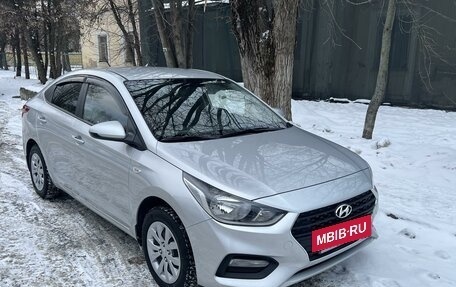 Hyundai Solaris II рестайлинг, 2019 год, 1 500 000 рублей, 2 фотография