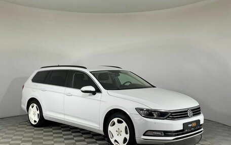 Volkswagen Passat B8 рестайлинг, 2017 год, 1 786 000 рублей, 3 фотография