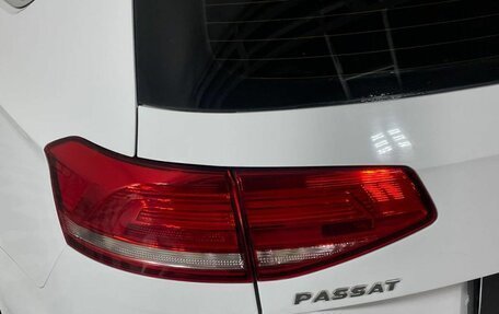 Volkswagen Passat B8 рестайлинг, 2017 год, 1 786 000 рублей, 10 фотография