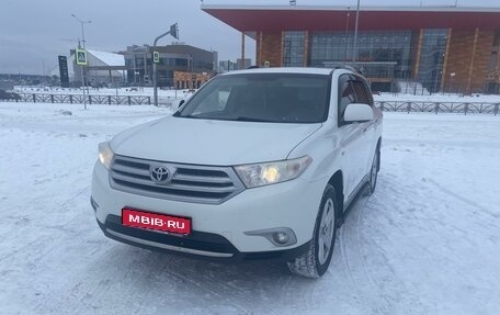 Toyota Highlander III, 2011 год, 2 150 000 рублей, 1 фотография