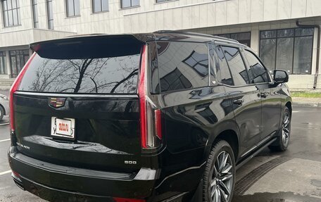 Cadillac Escalade V, 2023 год, 18 000 000 рублей, 4 фотография