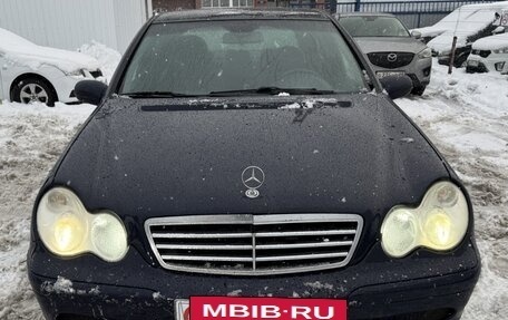 Mercedes-Benz C-Класс, 2003 год, 479 999 рублей, 2 фотография