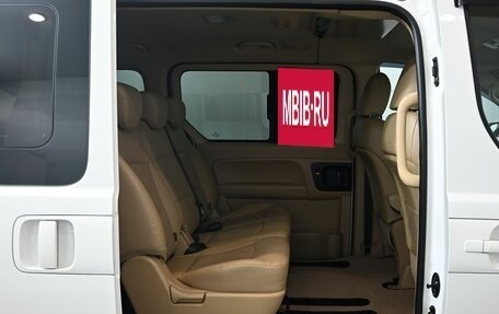 Hyundai H-1 II рестайлинг, 2021 год, 3 820 000 рублей, 25 фотография