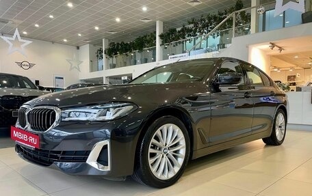 BMW 5 серия, 2020 год, 4 950 000 рублей, 2 фотография