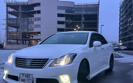 Toyota Crown, 2010 год, 2 100 000 рублей, 5 фотография