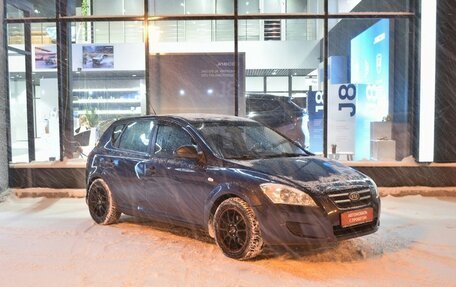 KIA cee'd I рестайлинг, 2009 год, 585 000 рублей, 3 фотография