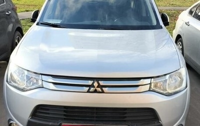 Mitsubishi Outlander III рестайлинг 3, 2014 год, 1 560 000 рублей, 1 фотография