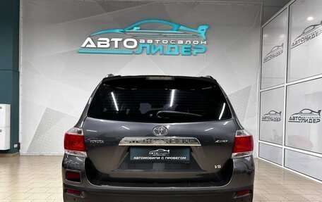 Toyota Highlander III, 2012 год, 2 249 000 рублей, 4 фотография