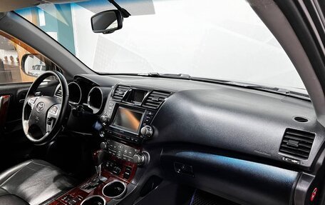 Toyota Highlander III, 2012 год, 2 249 000 рублей, 14 фотография