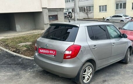 Skoda Fabia II, 2012 год, 630 000 рублей, 3 фотография