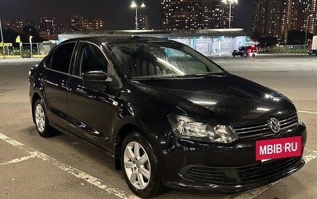 Volkswagen Polo VI (EU Market), 2012 год, 1 400 000 рублей, 2 фотография