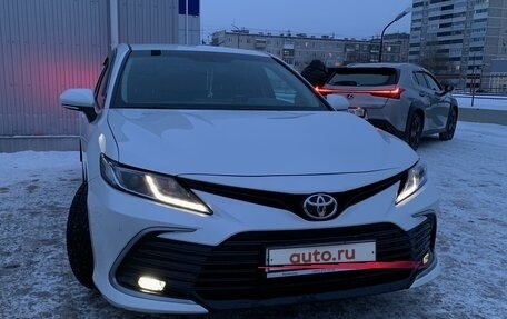 Toyota Camry, 2021 год, 3 000 000 рублей, 6 фотография