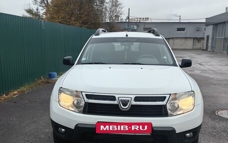 Dacia Duster I рестайлинг, 2011 год, 910 000 рублей, 2 фотография