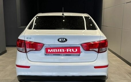 KIA Rio III рестайлинг, 2015 год, 750 000 рублей, 6 фотография