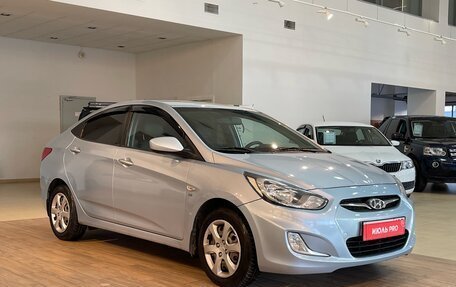 Hyundai Solaris II рестайлинг, 2012 год, 970 000 рублей, 3 фотография