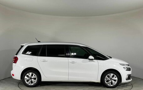 Citroen C4 Picasso II рестайлинг, 2018 год, 1 556 000 рублей, 4 фотография