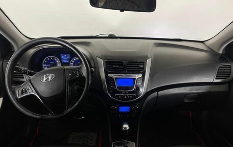 Hyundai Solaris II рестайлинг, 2013 год, 731 000 рублей, 14 фотография