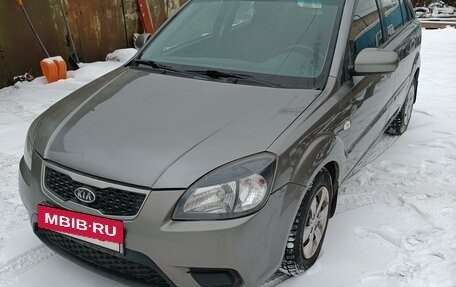 KIA Rio II, 2010 год, 450 000 рублей, 2 фотография