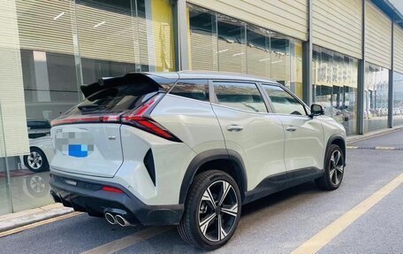 Geely Atlas, 2023 год, 2 500 000 рублей, 4 фотография