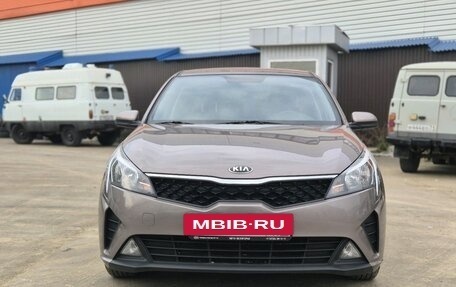 KIA Rio IV, 2021 год, 1 640 000 рублей, 3 фотография