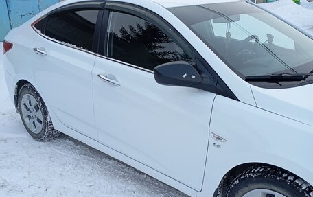 Hyundai Solaris II рестайлинг, 2014 год, 1 100 000 рублей, 3 фотография