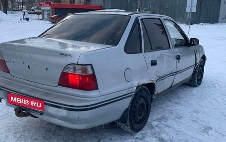 Daewoo Nexia I рестайлинг, 2003 год, 60 000 рублей, 4 фотография