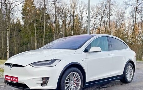 Tesla Model X I, 2016 год, 3 000 000 рублей, 1 фотография