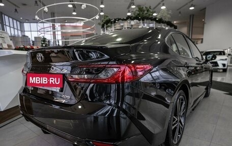 Toyota Camry, 2024 год, 4 990 000 рублей, 5 фотография