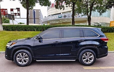 Toyota Highlander III, 2021 год, 3 800 001 рублей, 3 фотография