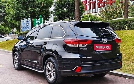 Toyota Highlander III, 2021 год, 3 800 001 рублей, 9 фотография