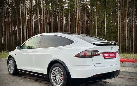 Tesla Model X I, 2016 год, 3 000 000 рублей, 3 фотография