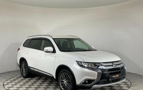 Mitsubishi Outlander III рестайлинг 3, 2018 год, 1 837 000 рублей, 3 фотография