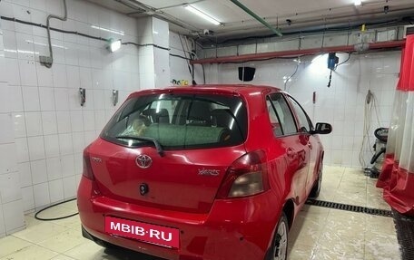 Toyota Yaris III рестайлинг, 2007 год, 600 000 рублей, 5 фотография