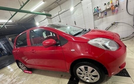 Toyota Yaris III рестайлинг, 2007 год, 600 000 рублей, 3 фотография