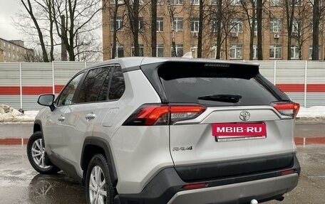 Toyota RAV4, 2021 год, 2 970 000 рублей, 11 фотография