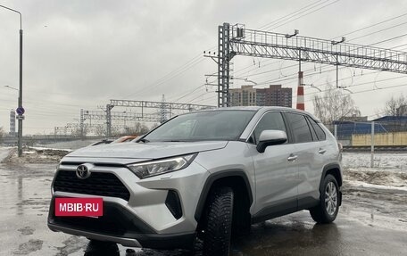 Toyota RAV4, 2021 год, 2 970 000 рублей, 14 фотография