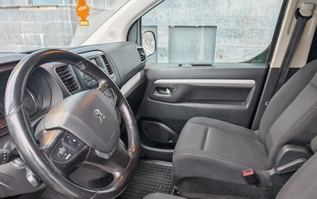 Peugeot Traveller I, 2018 год, 2 350 000 рублей, 10 фотография