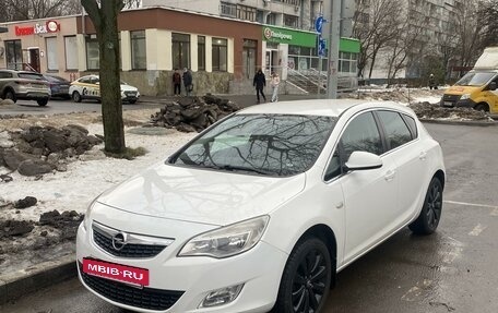 Opel Astra J, 2011 год, 780 000 рублей, 4 фотография