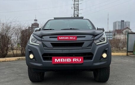 Isuzu D-Max II, 2019 год, 3 500 000 рублей, 11 фотография