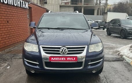 Volkswagen Touareg III, 2008 год, 1 900 000 рублей, 2 фотография