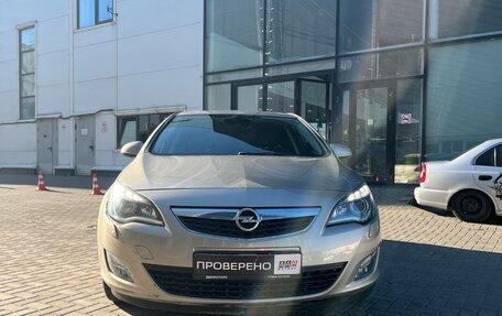 Opel Astra J, 2011 год, 850 000 рублей, 2 фотография