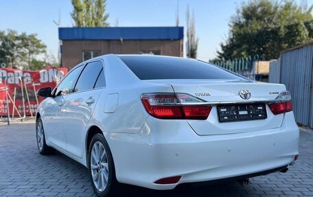 Toyota Camry, 2015 год, 1 759 000 рублей, 4 фотография