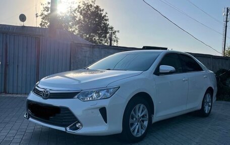 Toyota Camry, 2015 год, 1 759 000 рублей, 2 фотография