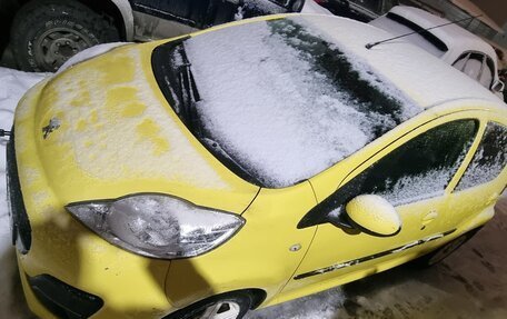 Peugeot 107 I рестайлинг, 2012 год, 650 000 рублей, 2 фотография