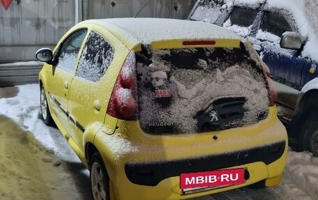 Peugeot 107 I рестайлинг, 2012 год, 650 000 рублей, 6 фотография