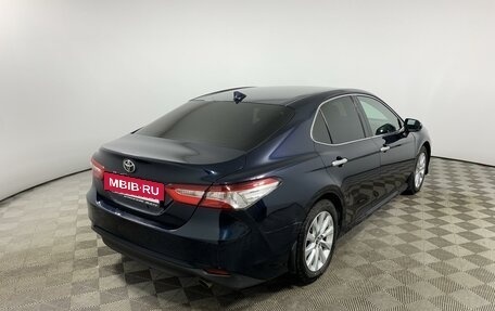 Toyota Camry, 2018 год, 2 615 000 рублей, 5 фотография