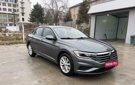 Volkswagen Jetta VII, 2018 год, 1 750 000 рублей, 2 фотография